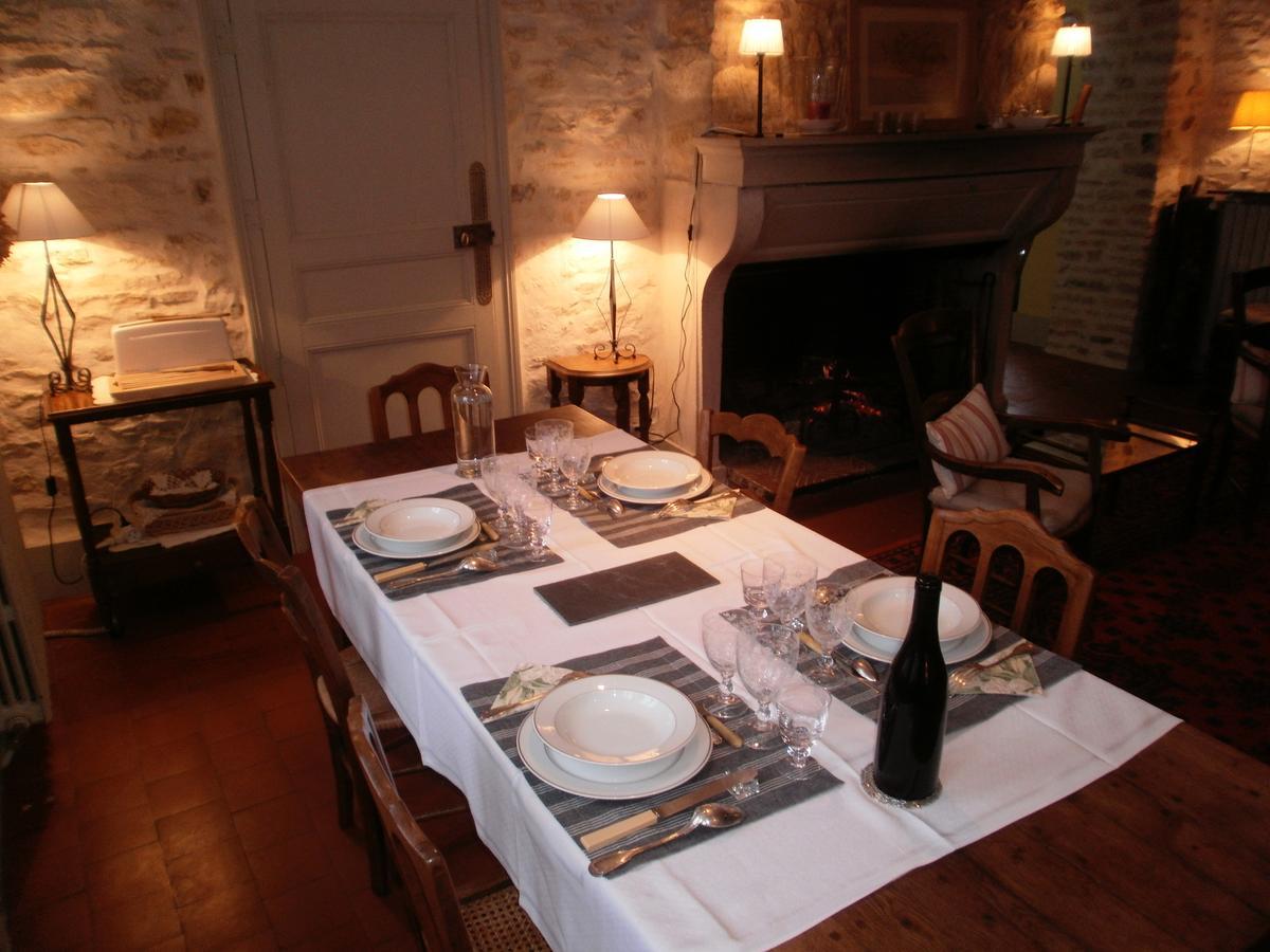 Val De La Nef Bed & Breakfast Joux-la-Ville Exterior foto